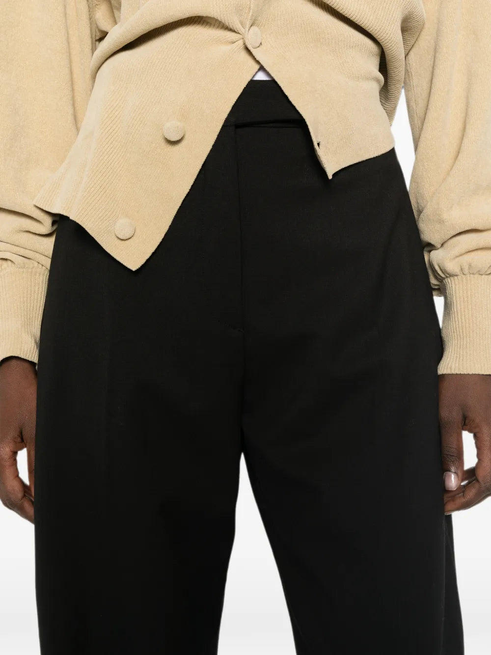 THE LATEST DINA trousers black