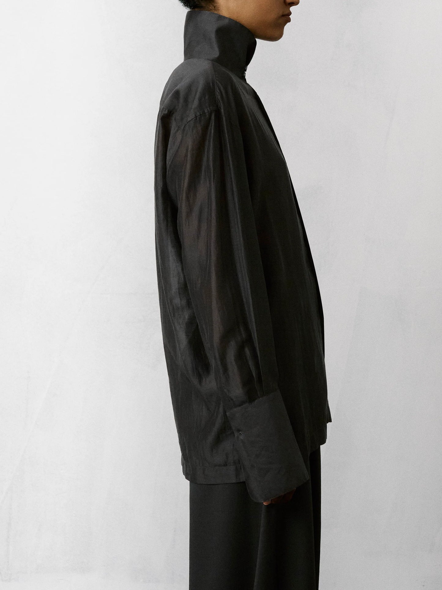 THE LATEST EDITH shirt black