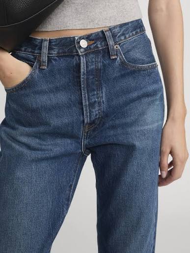 FRAME THE VERTICAL blue jeans