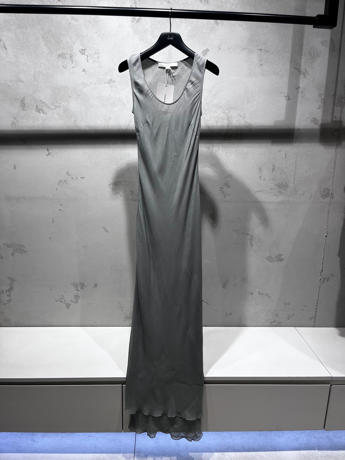 REMAIN SLIP DRESS mirage grey